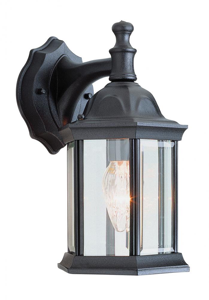1 LIGHT OUTDOOR LANTERN